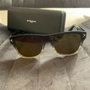 Givenchy Sunglass